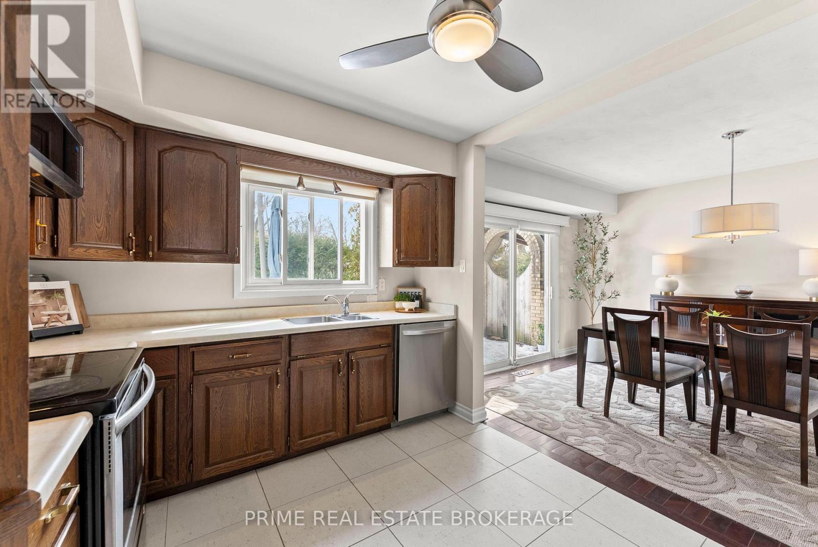 696 Algoma Place, London North, Ontario  N5X 1W6 - Photo 9 - X12839126