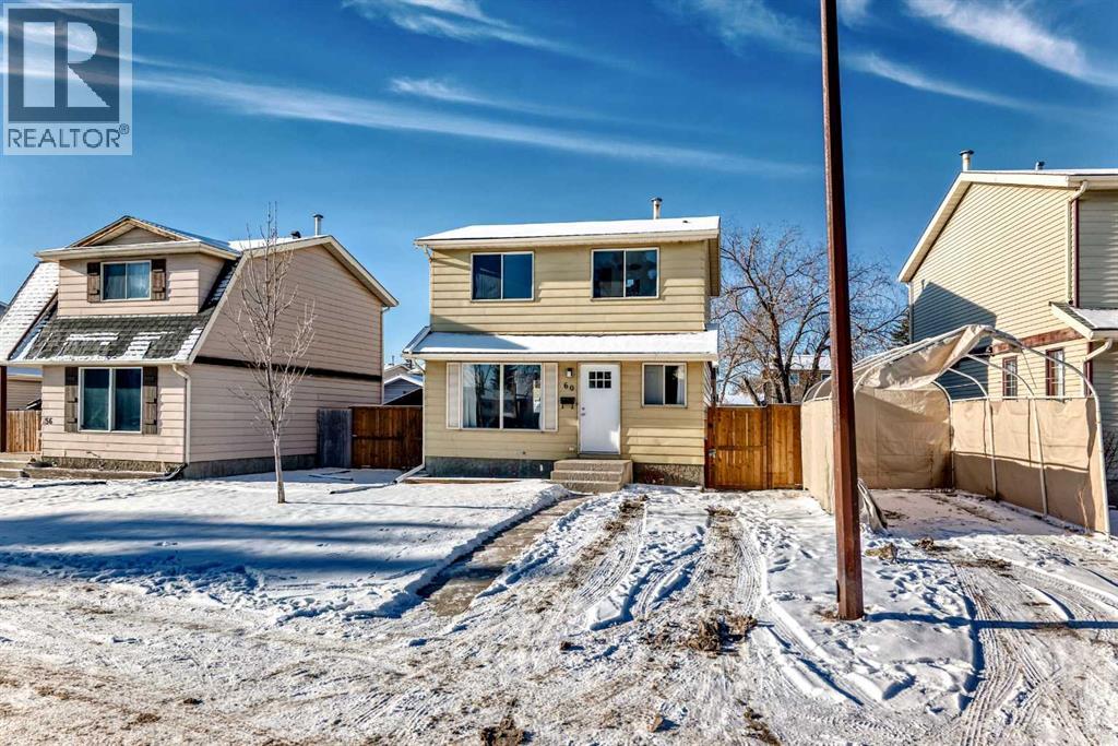 60 Erin Mount Crescent Se, Calgary, Alberta  T2B 2S3 - Photo 1 - A2282304