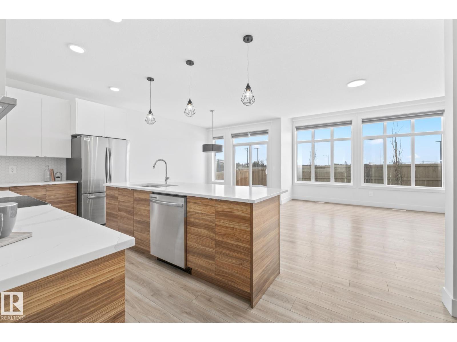 1009 Goldfinch Wy Nw, Edmonton, Alberta  T5S 0P9 - Photo 9 - E4475495