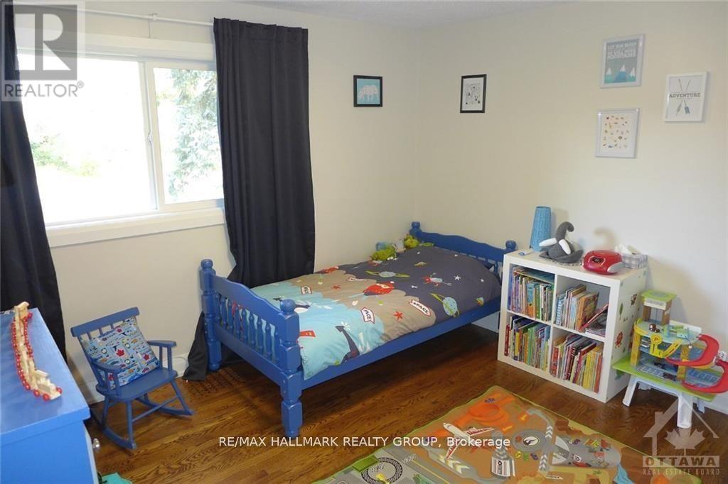186 Balmoral Place, Ottawa, Ontario  K1H 5E5 - Photo 11 - X12839048