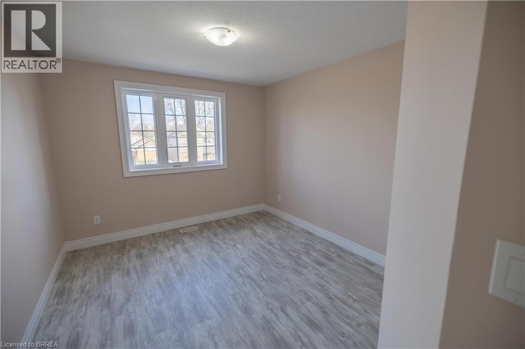 72 Balfour Street, Brantford, Ontario  N3T 1J7 - Photo 9 - 40809113