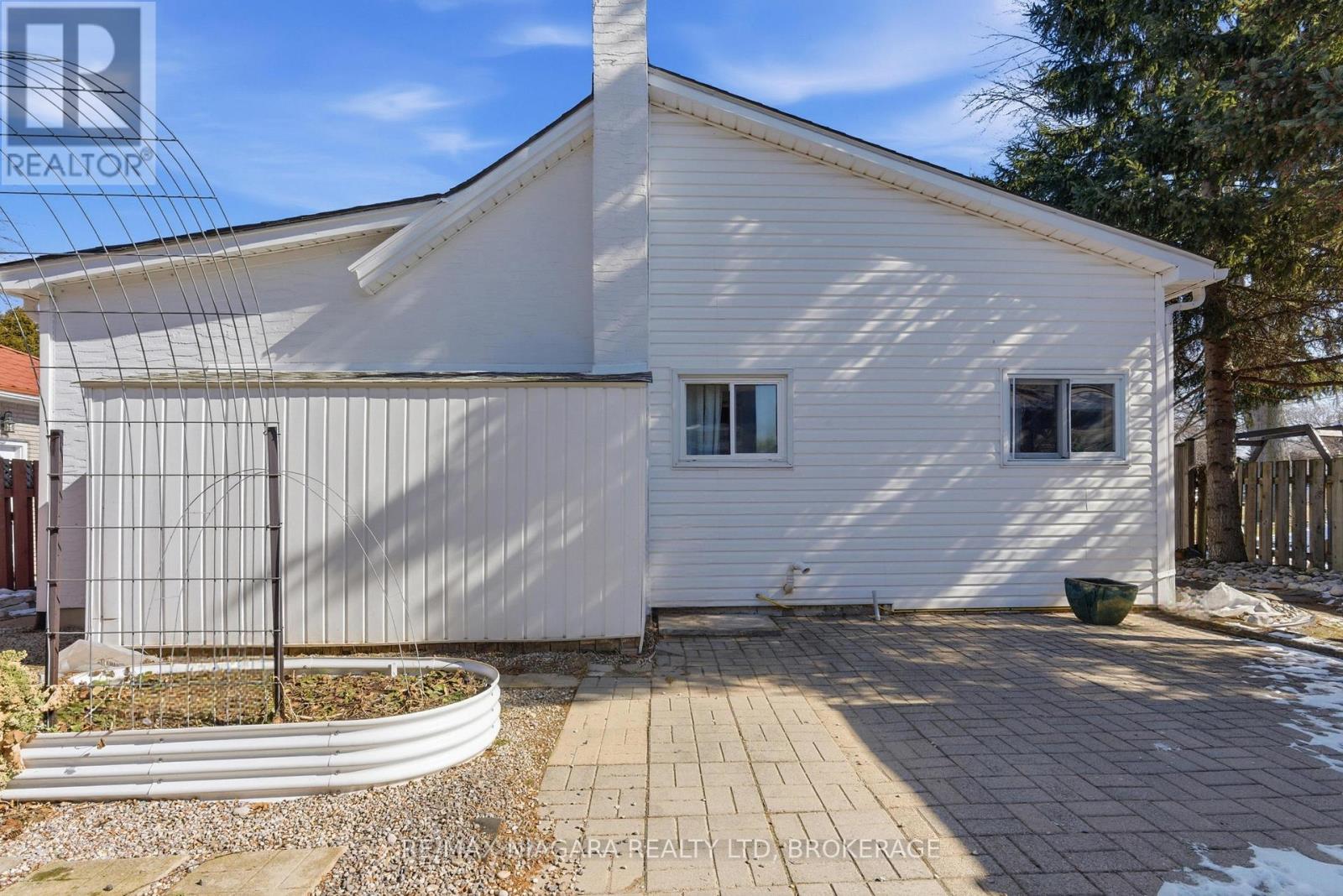 5 Pawling Street, St. Catharines, Ontario  L2N 5M1 - Photo 33 - X12839100