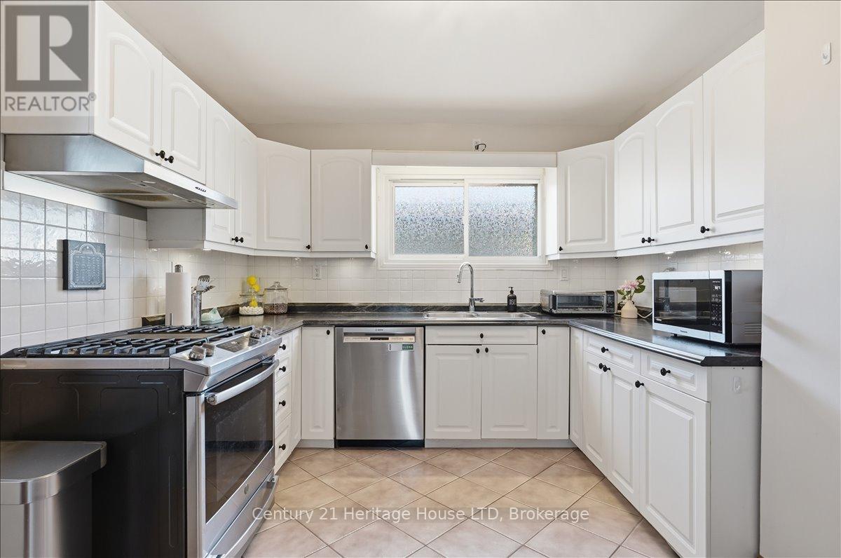 282 Beatrice Street, Welland (Lincoln/crowland), Ontario  L3B 2Z7 - Photo 11 - X12839118