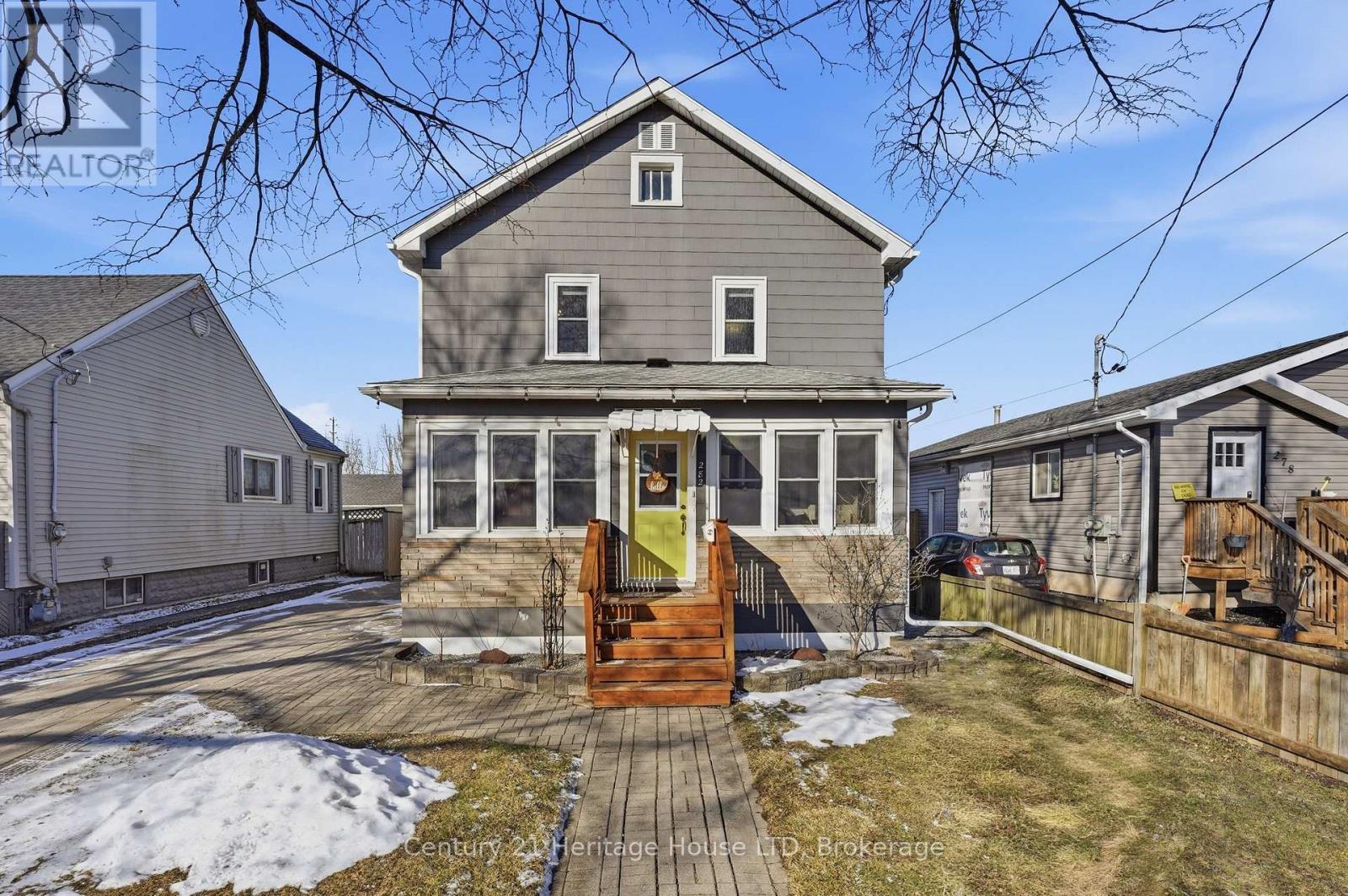 282 Beatrice Street, Welland (Lincoln/crowland), Ontario  L3B 2Z7 - Photo 2 - X12839118