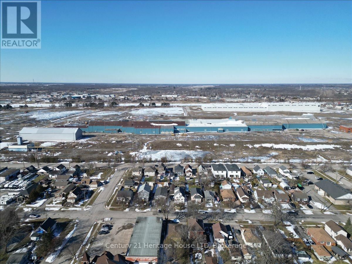 282 Beatrice Street, Welland (Lincoln/crowland), Ontario  L3B 2Z7 - Photo 43 - X12839118