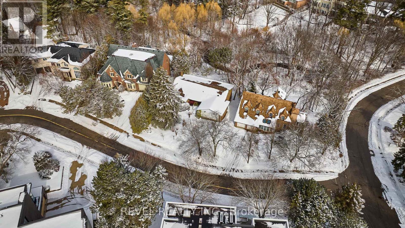 124 Forest Heights Boulevard, Toronto, Ontario  M2L 2K8 - Photo 7 - C12836894