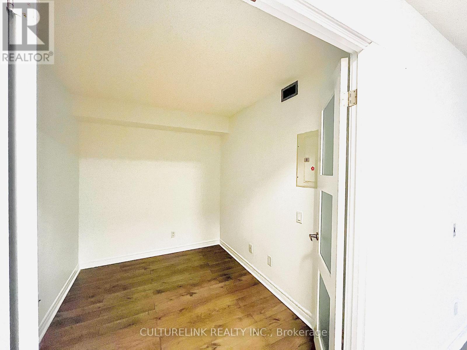 808 - 25 Times Avenue, Markham (Commerce Valley), Ontario  L3T 7X5 - Photo 8 - N12838834