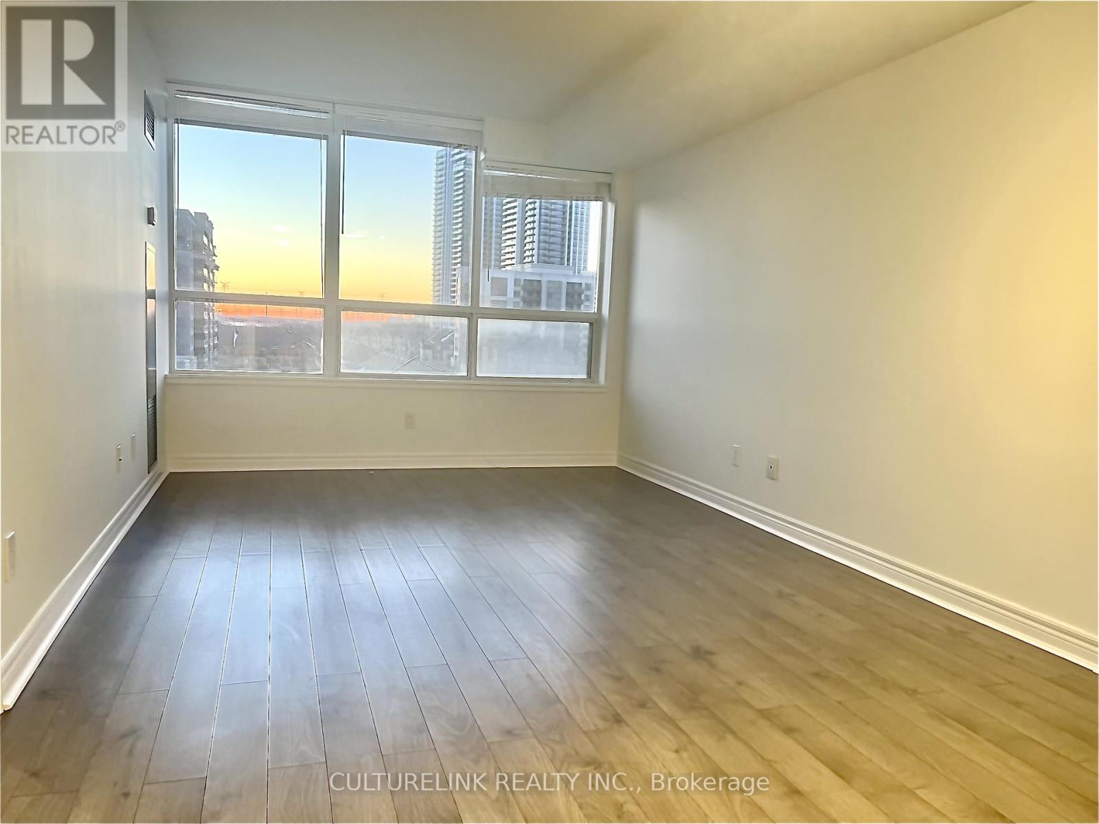 808 - 25 Times Avenue, Markham (Commerce Valley), Ontario  L3T 7X5 - Photo 2 - N12838834