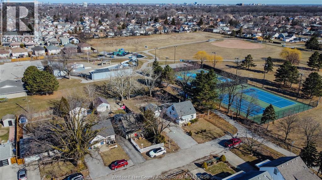 720 Vanier Street, Windsor, Ontario  N8X 3E6 - Photo 19 - 26004396