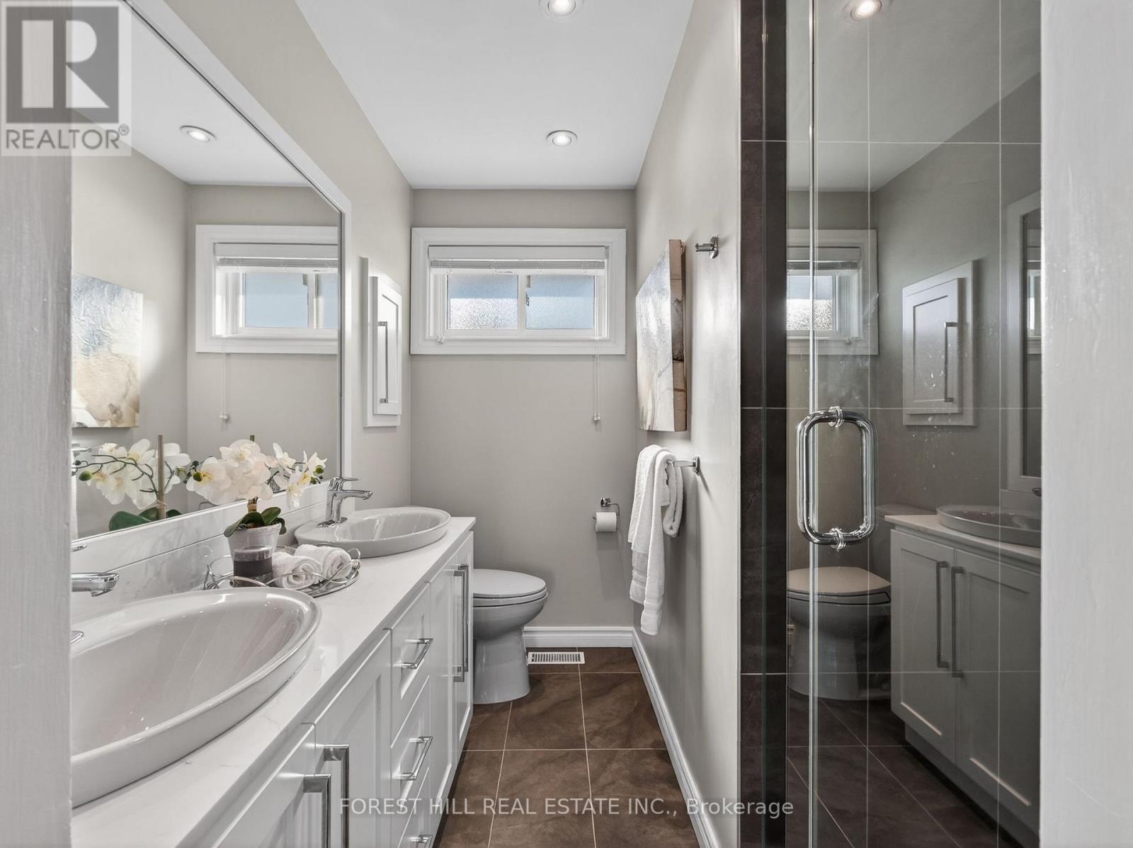 694 Conacher Drive, Toronto, Ontario  M2M 3N6 - Photo 21 - C12838330