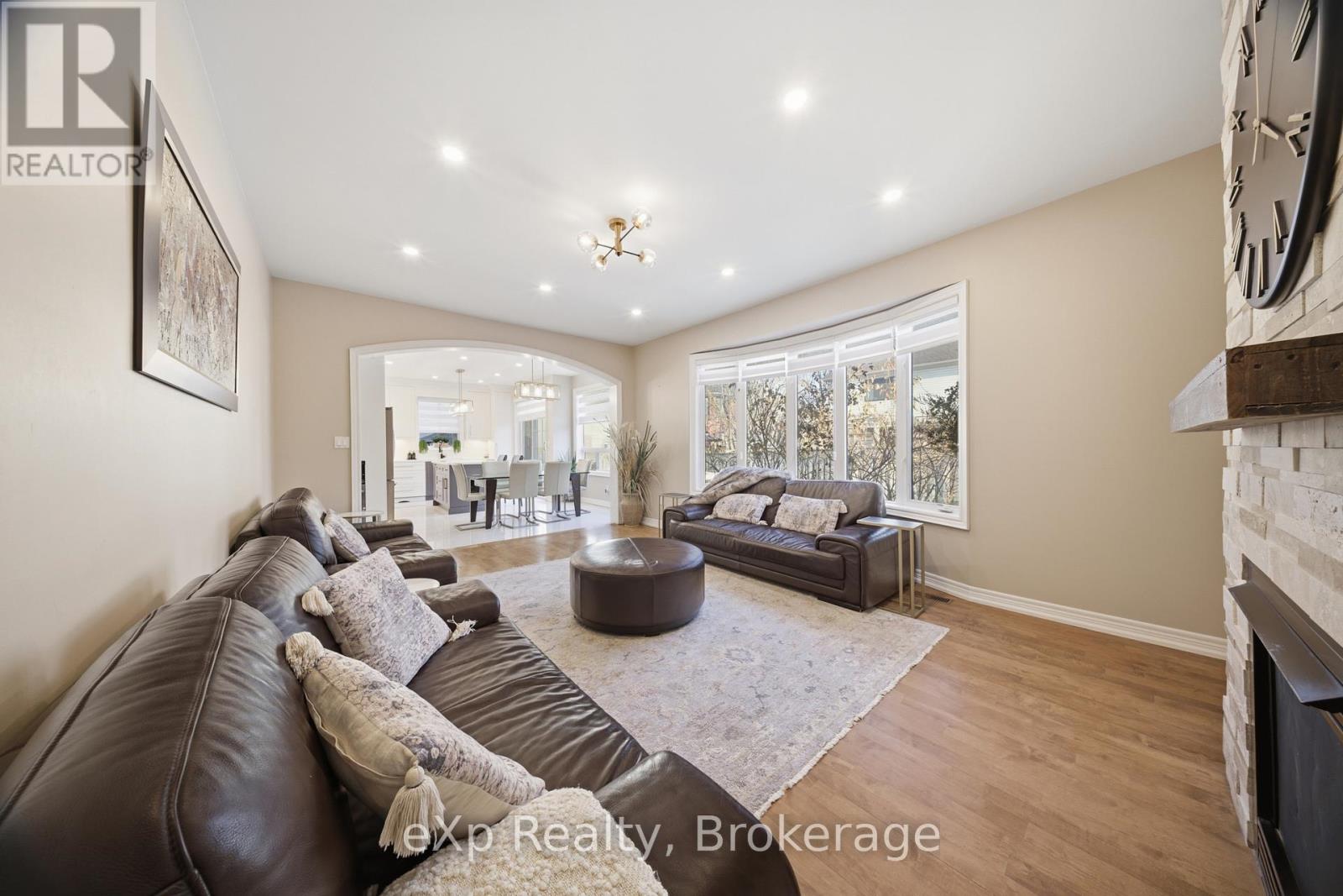 1360 Hill Street, Milton, Ontario  L9T 6M3 - Photo 10 - W12838994