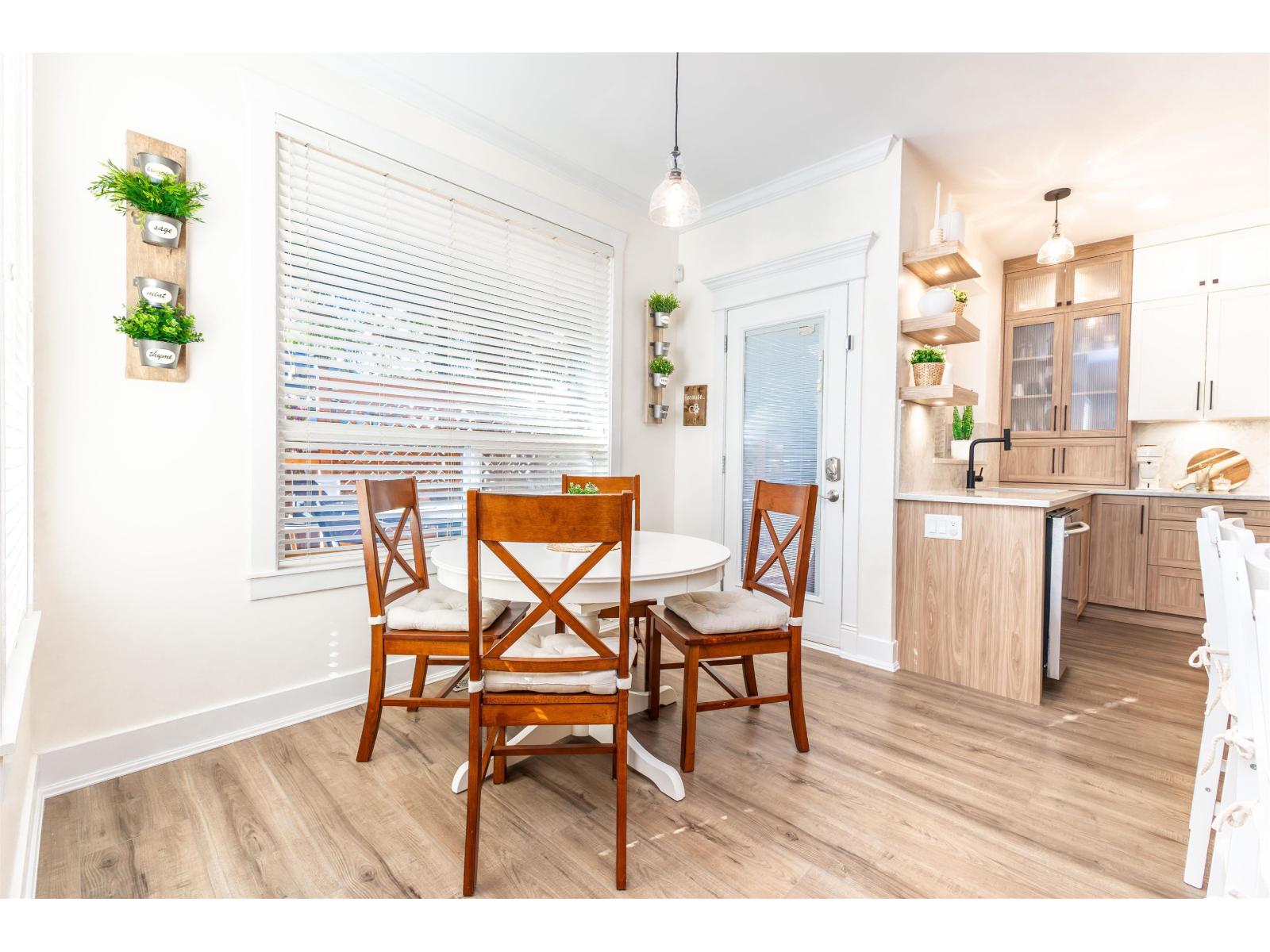 7301 196a Street, Langley, British Columbia  V2Y 3C5 - Photo 9 - R3094201