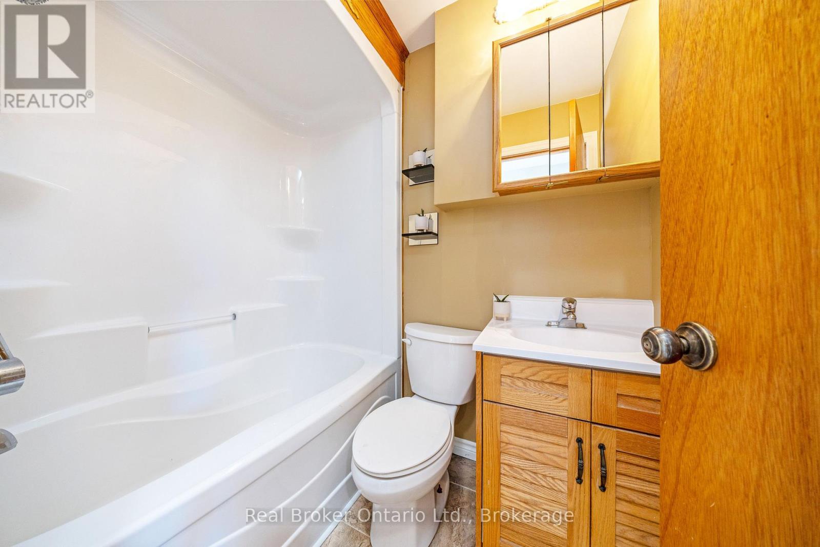 8759 Wellington 124 Road, Erin, Ontario  N1H 6H7 - Photo 25 - X12839054