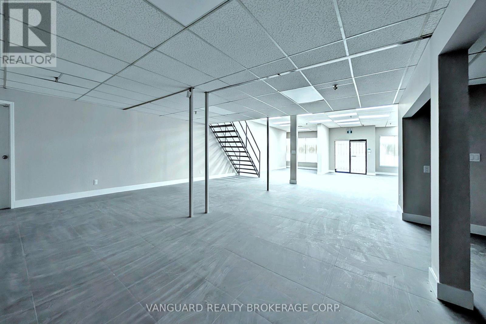 38 - 2901 Steeles Avenue, Toronto, Ontario  M3J 3A5 - Photo 7 - W12218313