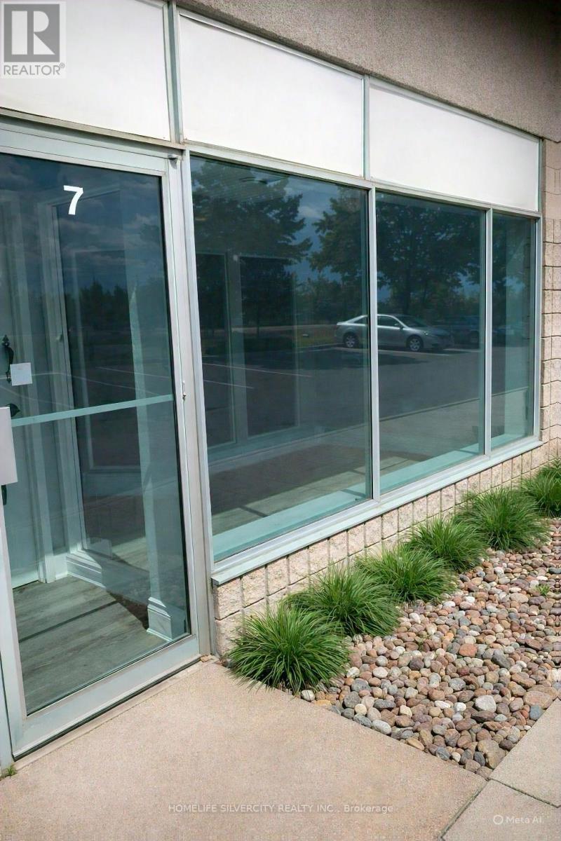 7 - 7895 Tranmere Drive, Mississauga, Ontario  L5S 1L9 - Photo 3 - W12653770