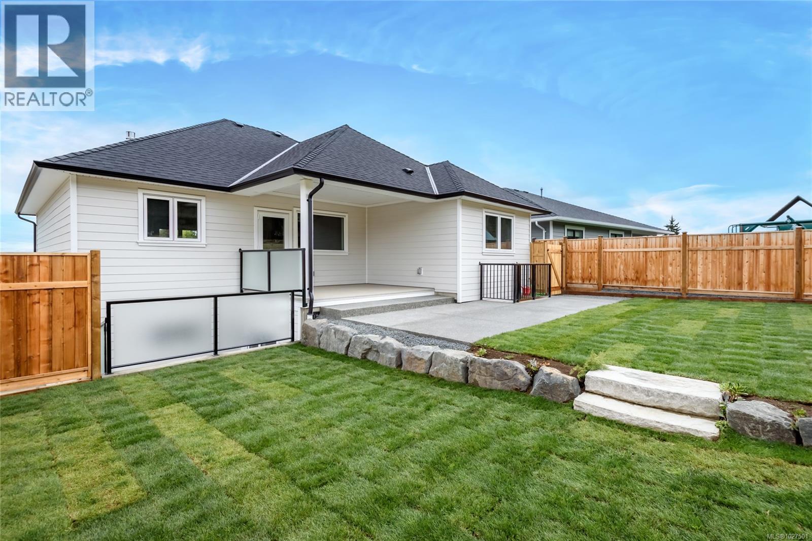 1783 Crown Isle Blvd, Courtenay, British Columbia  V9N 9X5 - Photo 2 - 1027501