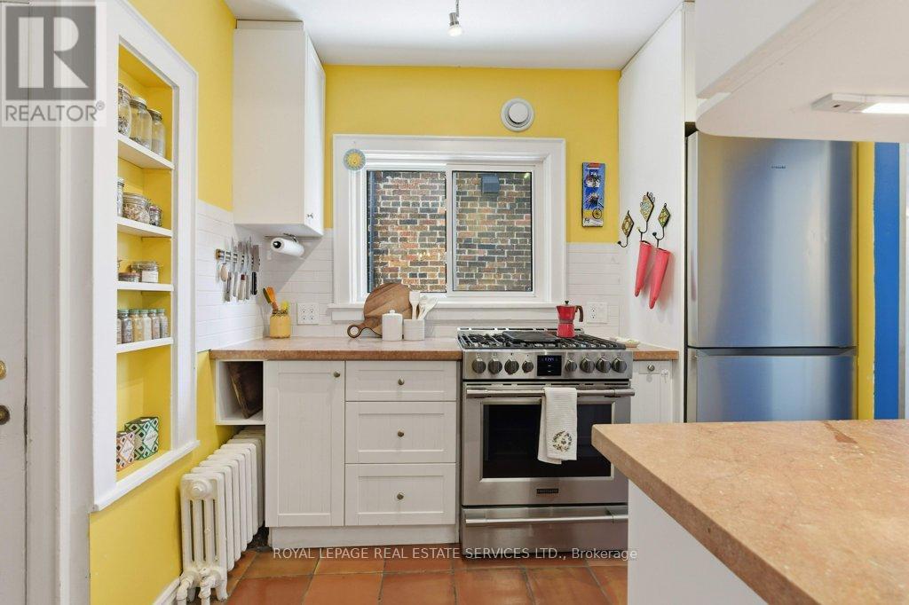 40 Heydon Park Road, Toronto, Ontario  M6J 2C8 - Photo 18 - C12839010