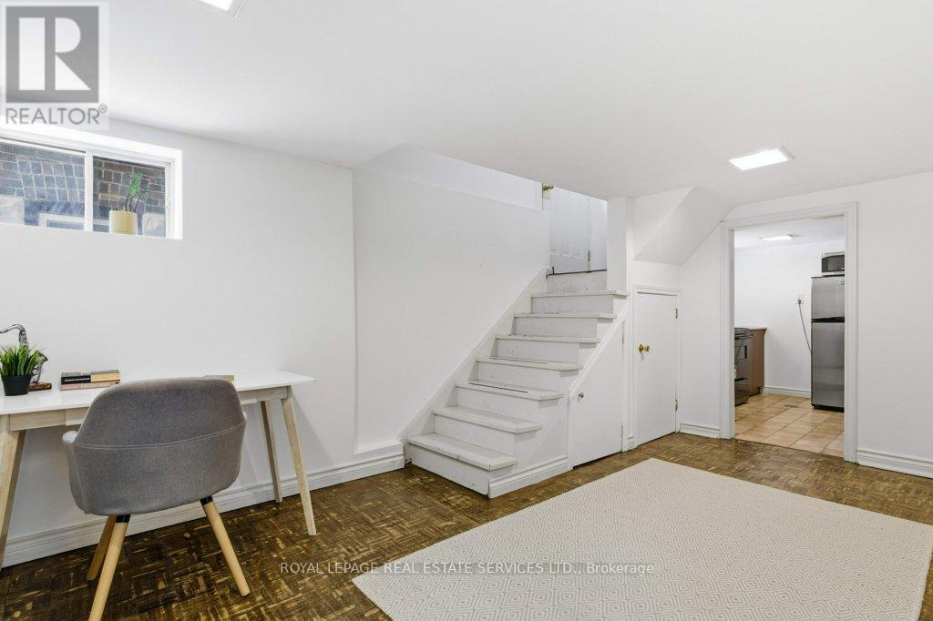 40 Heydon Park Road, Toronto, Ontario  M6J 2C8 - Photo 28 - C12839010