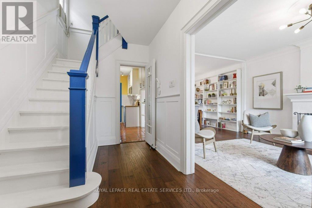 40 Heydon Park Road, Toronto, Ontario  M6J 2C8 - Photo 4 - C12839010