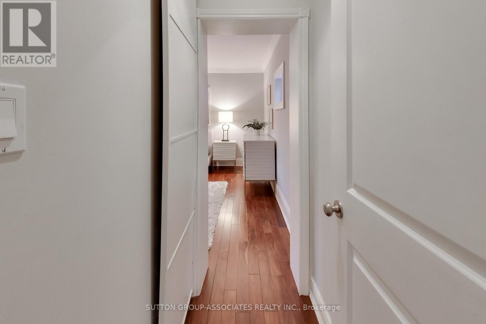 116 Maplewood Avenue, Toronto, Ontario  M6C 1J5 - Photo 33 - C12839026