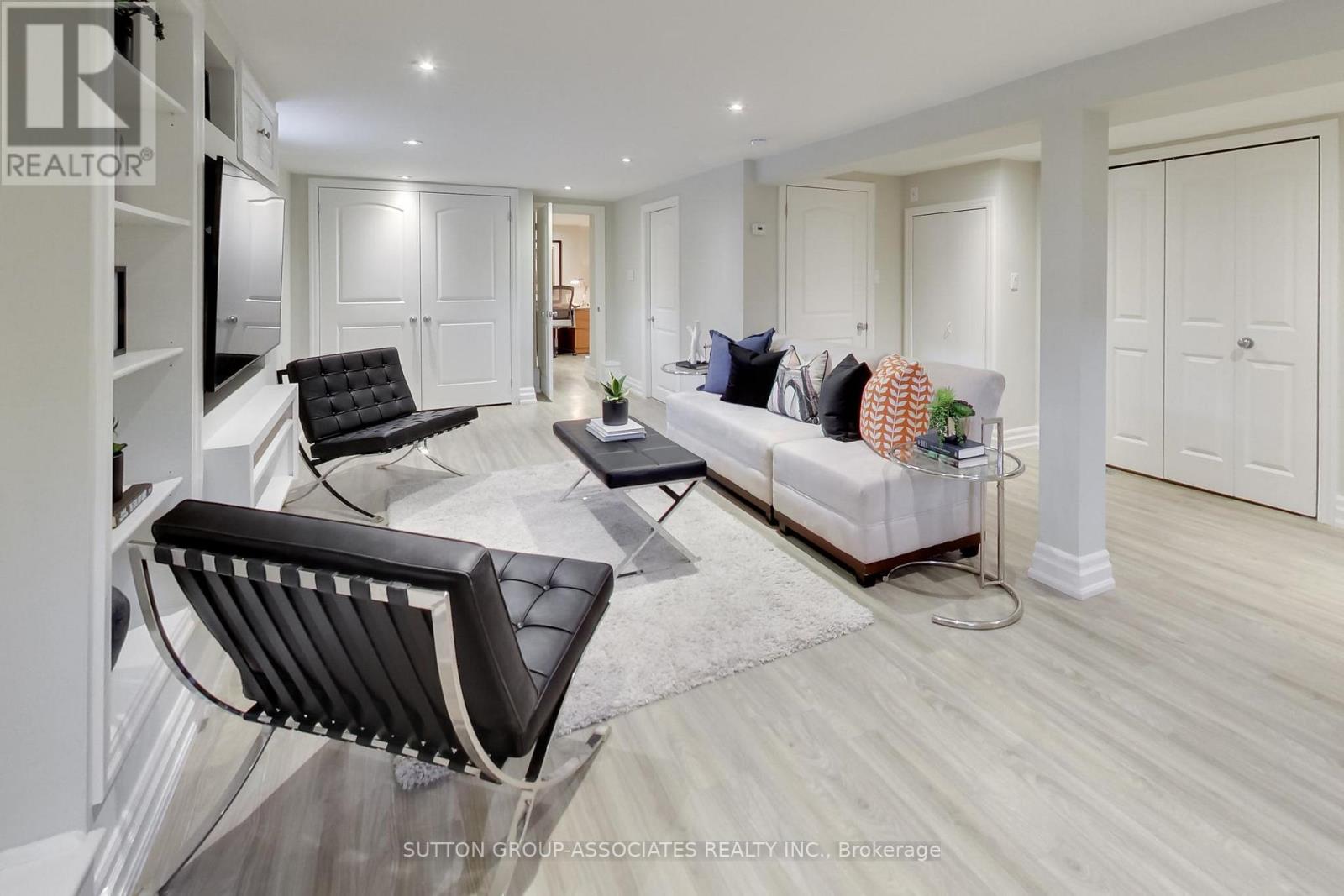 116 Maplewood Avenue, Toronto, Ontario  M6C 1J5 - Photo 35 - C12839026