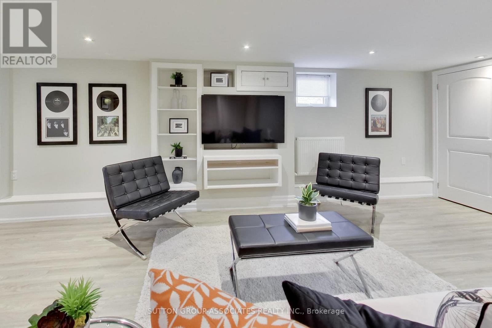 116 Maplewood Avenue, Toronto, Ontario  M6C 1J5 - Photo 37 - C12839026