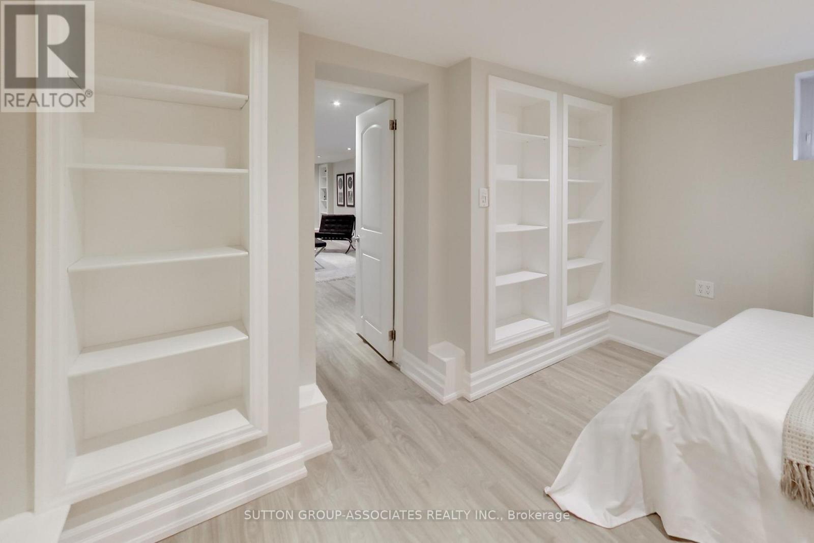 116 Maplewood Avenue, Toronto, Ontario  M6C 1J5 - Photo 44 - C12839026