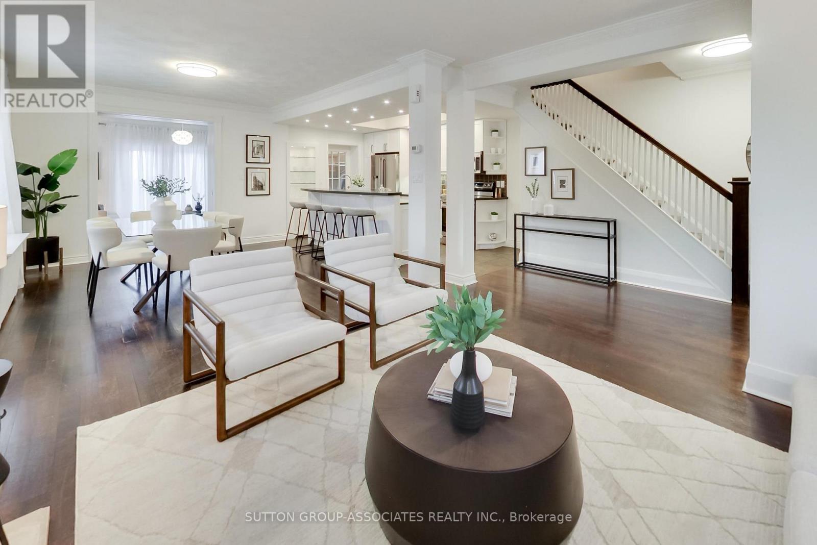 116 Maplewood Avenue, Toronto, Ontario  M6C 1J5 - Photo 9 - C12839026