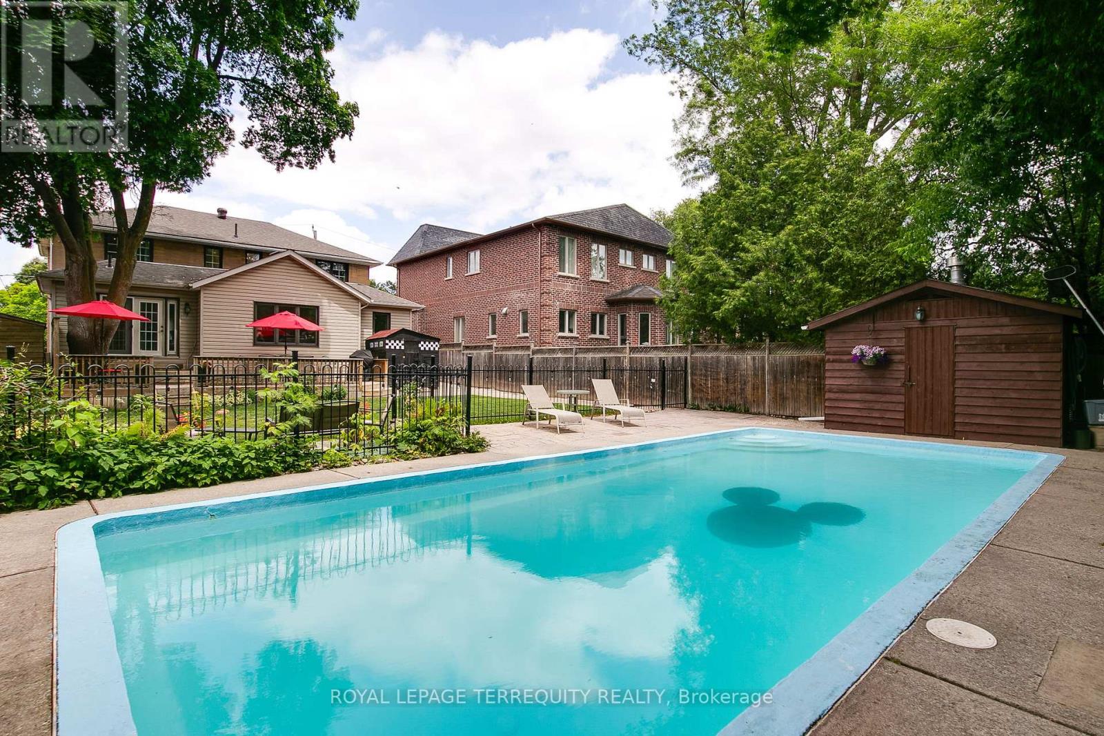11 Urbandale Avenue, Toronto, Ontario  M2M 2G9 - Photo 3 - C12839110
