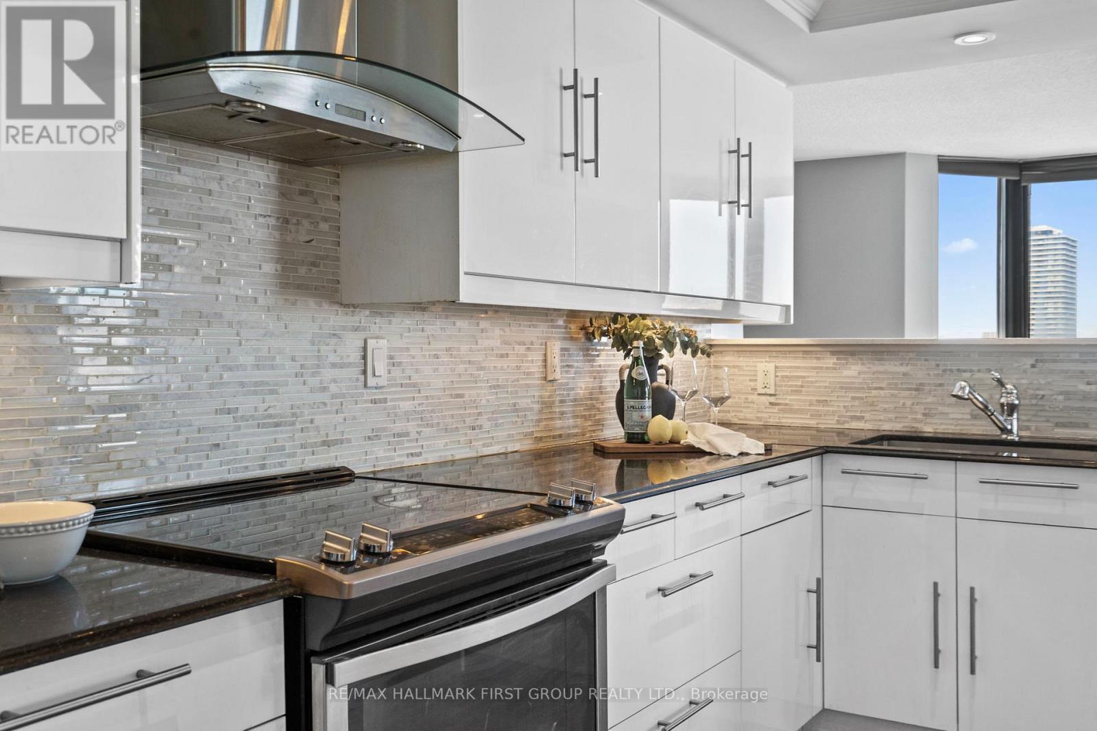 707 - 131 Torresdale Avenue, Toronto (Westminster-Branson), Ontario  M2R 3T1 - Photo 11 - C12839130