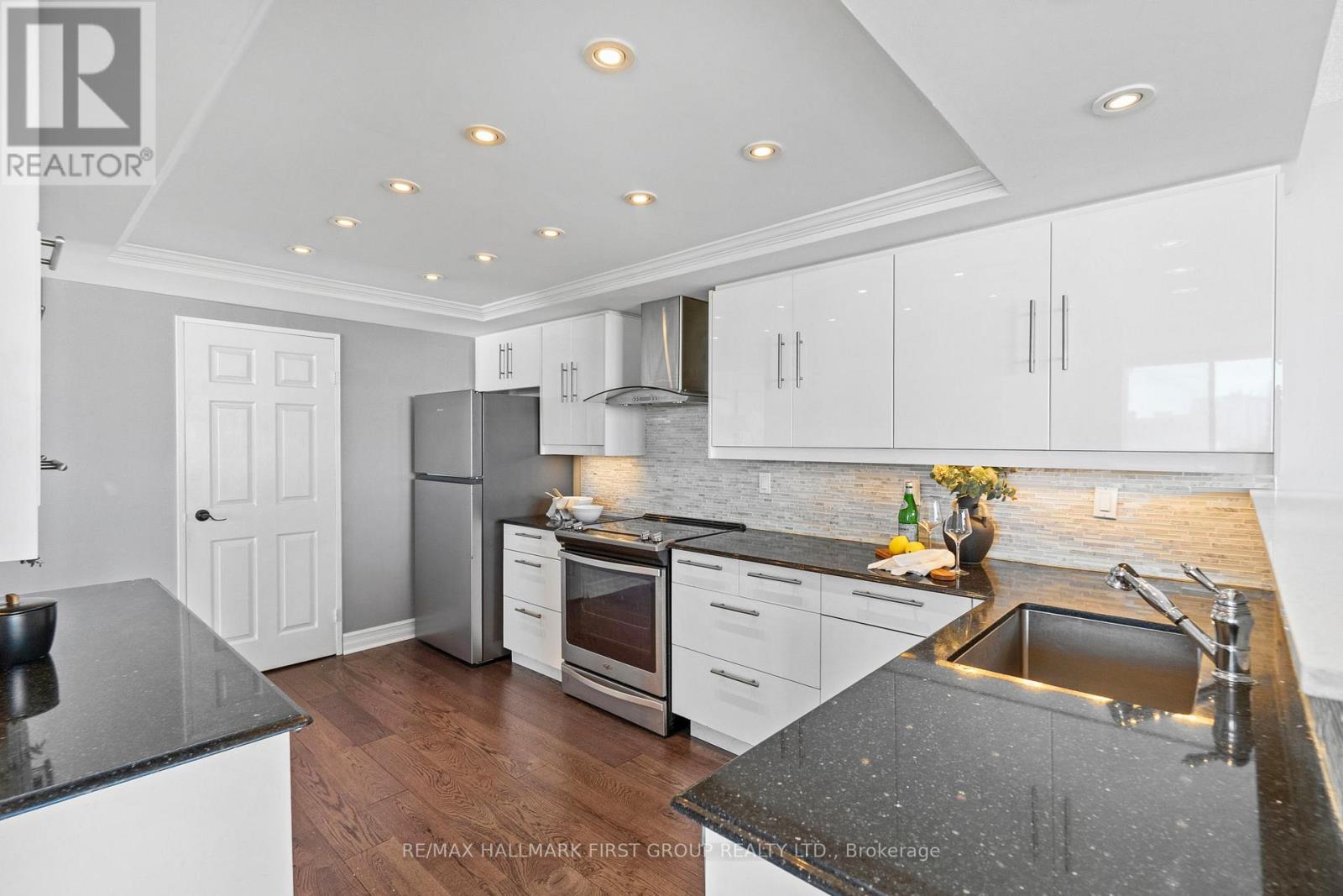 707 - 131 Torresdale Avenue, Toronto (Westminster-Branson), Ontario  M2R 3T1 - Photo 9 - C12839130