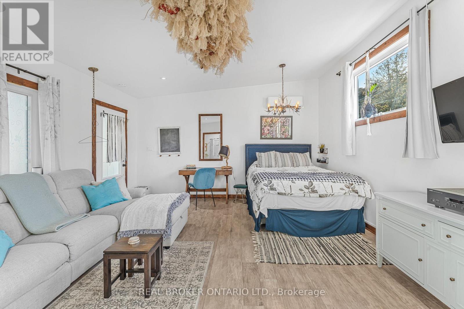 24 Robinson Street S, Grimsby, Ontario  L3M 3C4 - Photo 40 - X12700248