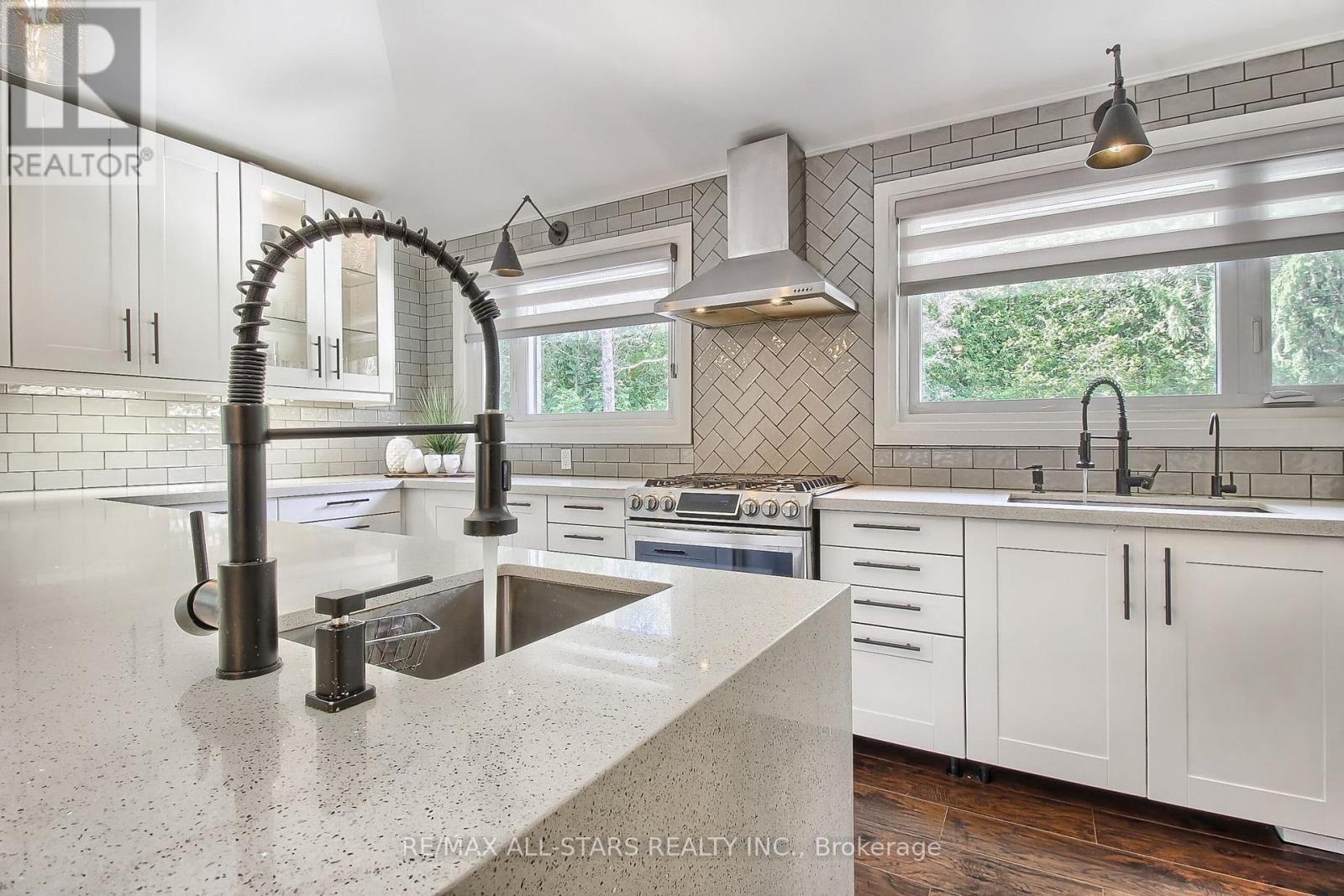 215 Uxbridge Pickering Townline, Pickering, Ontario  L1Y 0A4 - Photo 10 - E12839040