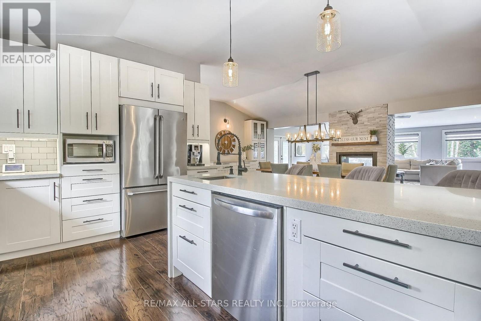 215 Uxbridge Pickering Townline, Pickering, Ontario  L1Y 0A4 - Photo 12 - E12839040