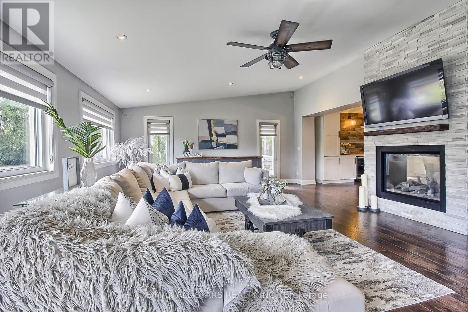 215 Uxbridge Pickering Townline, Pickering, Ontario  L1Y 0A4 - Photo 17 - E12839040