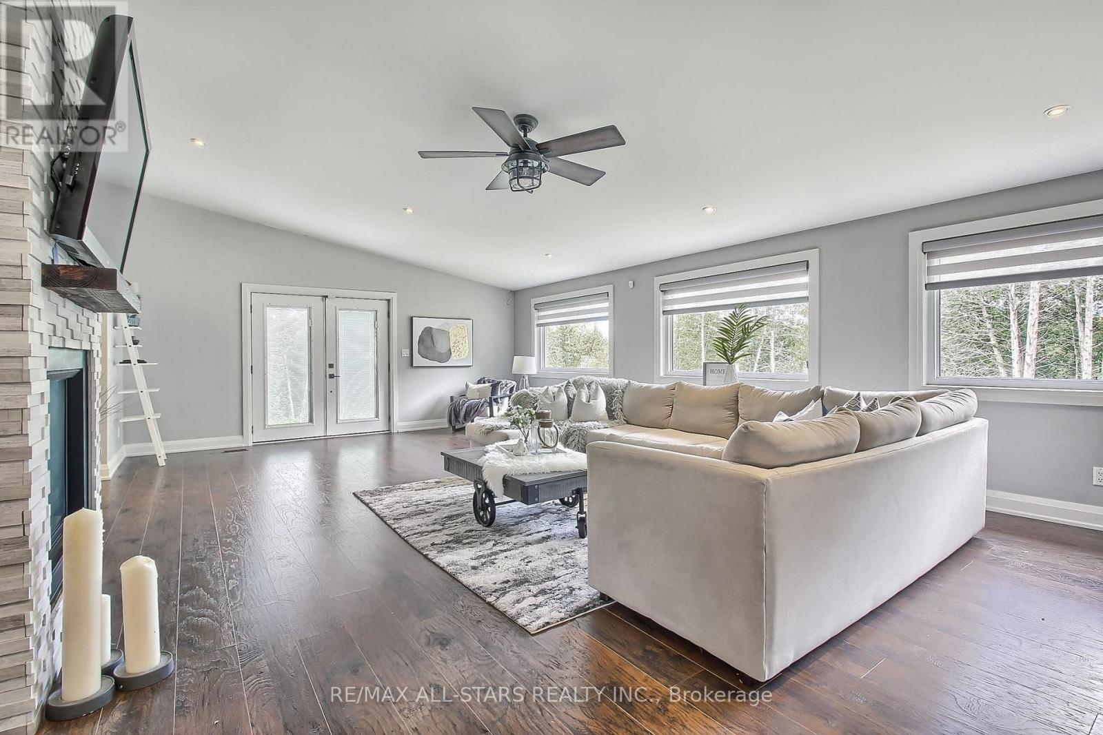 215 Uxbridge Pickering Townline, Pickering, Ontario  L1Y 0A4 - Photo 18 - E12839040