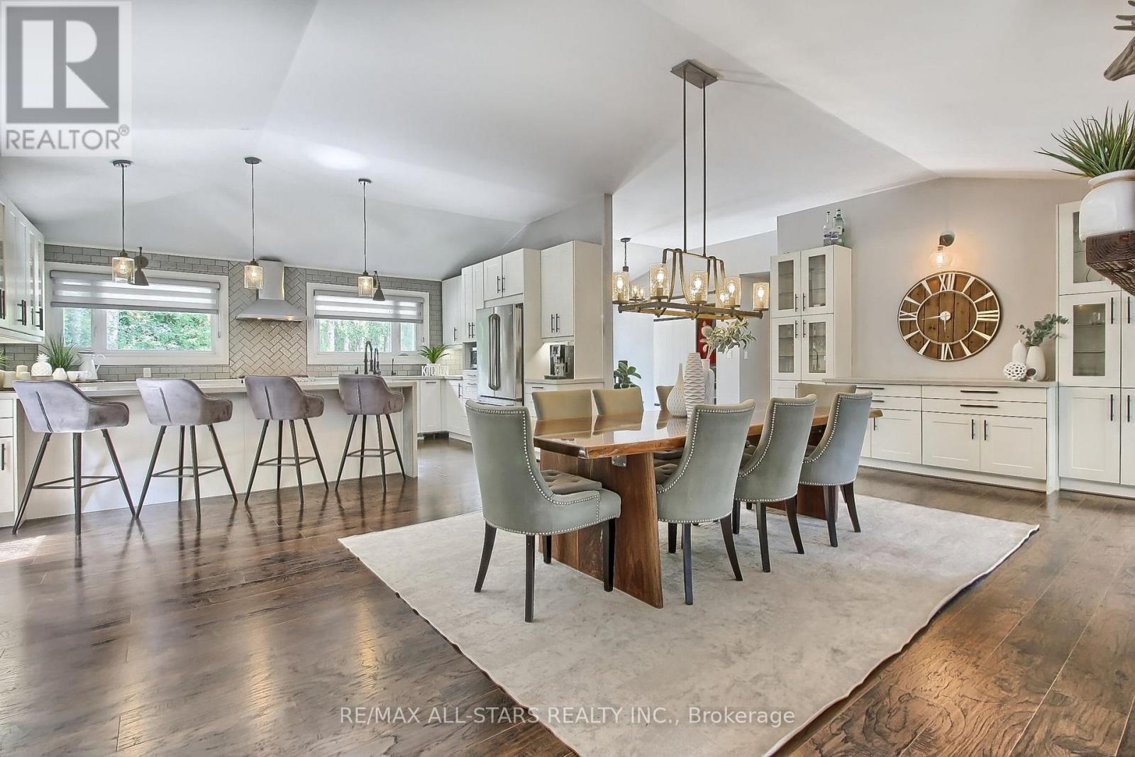 215 Uxbridge Pickering Townline, Pickering, Ontario  L1Y 0A4 - Photo 6 - E12839040