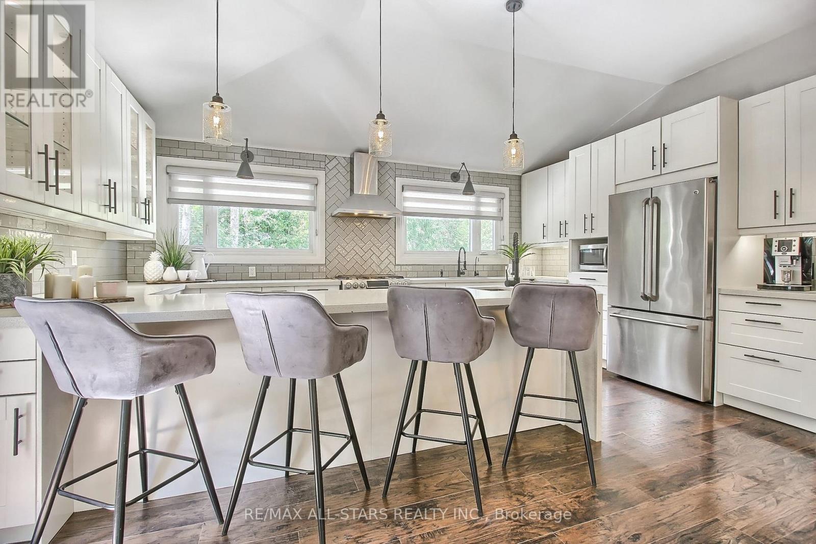 215 Uxbridge Pickering Townline, Pickering, Ontario  L1Y 0A4 - Photo 8 - E12839040