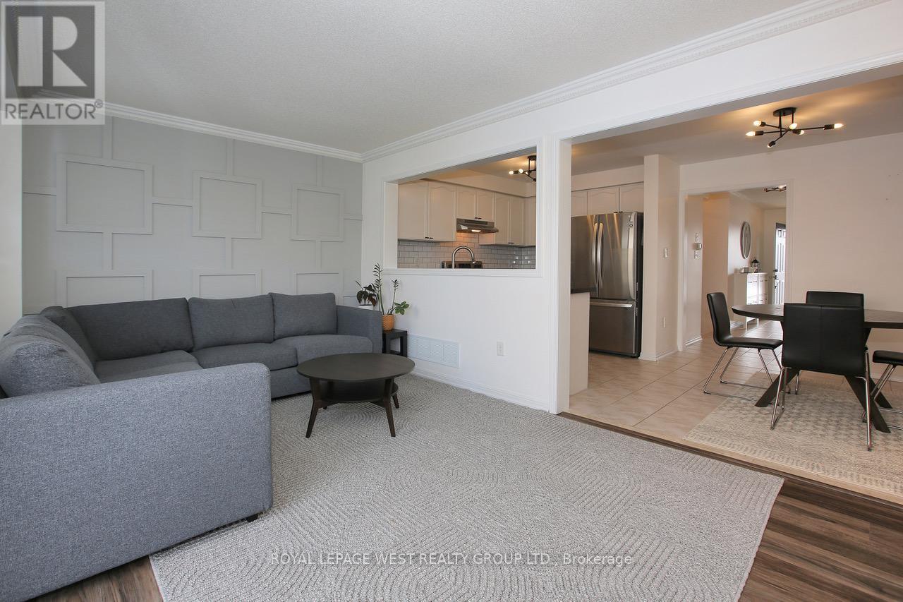 104 Kirkland Place, Whitby, Ontario L1P 1W9 - Photo 13 - E12839068