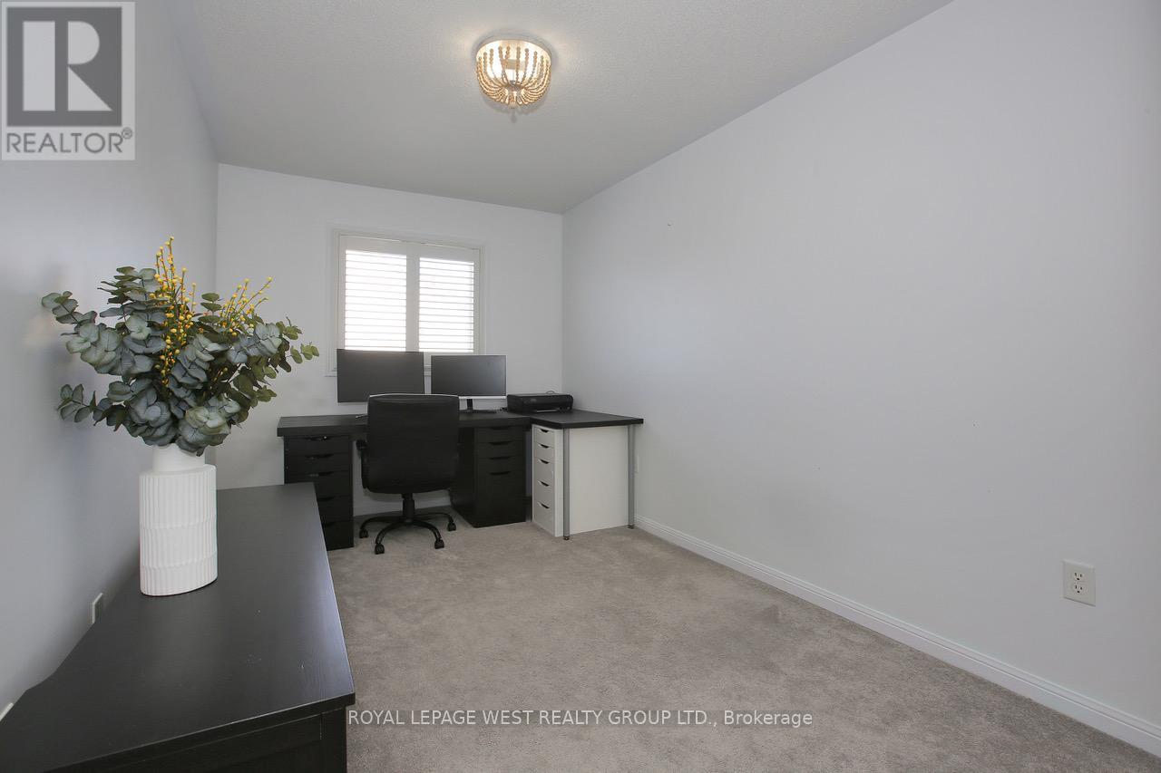 104 Kirkland Place, Whitby, Ontario L1P 1W9 - Photo 17 - E12839068