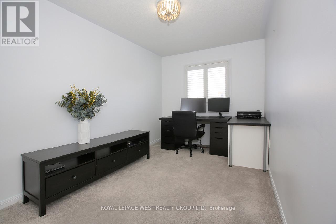 104 Kirkland Place, Whitby, Ontario L1P 1W9 - Photo 18 - E12839068