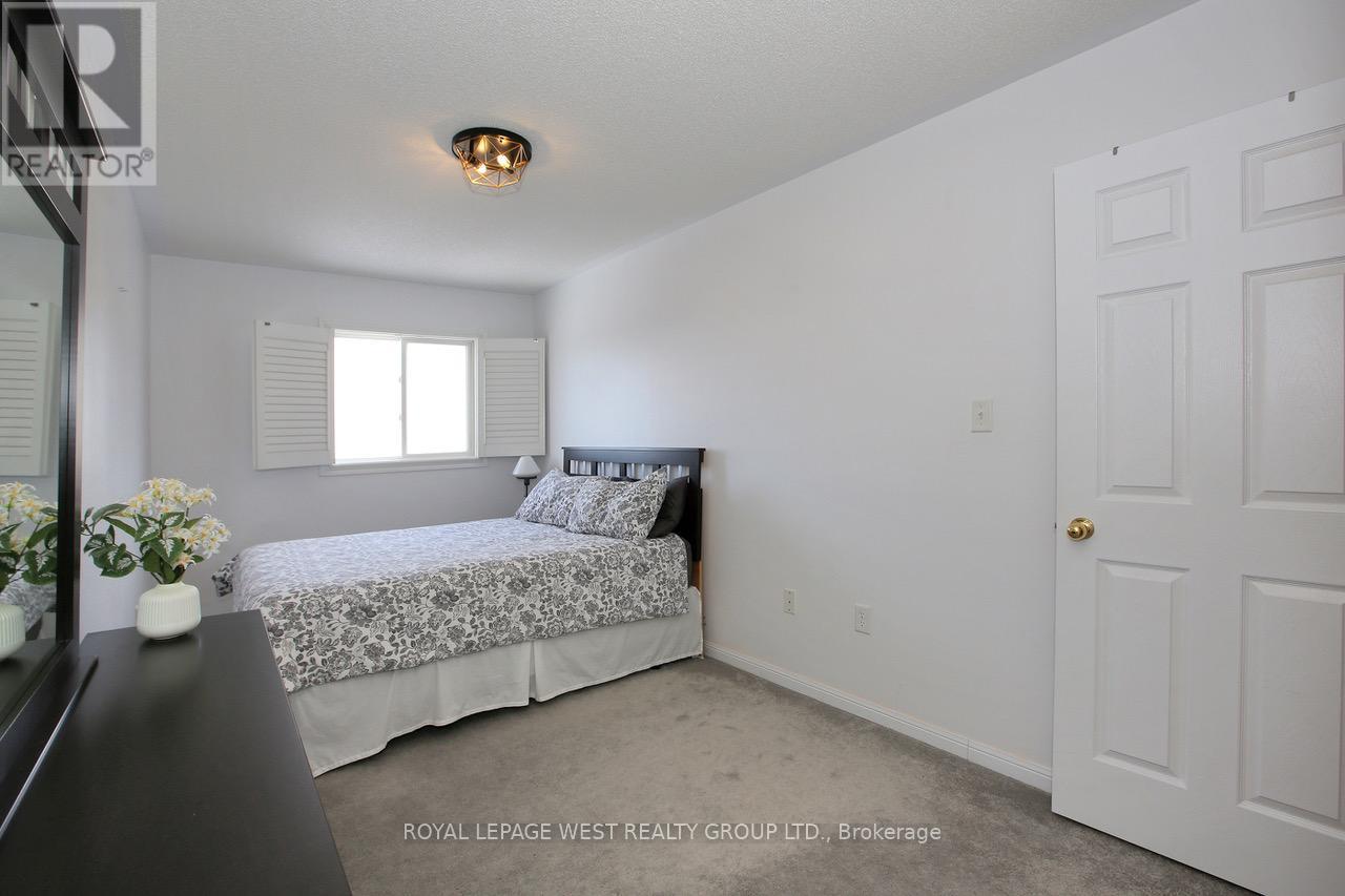 104 Kirkland Place, Whitby, Ontario L1P 1W9 - Photo 19 - E12839068