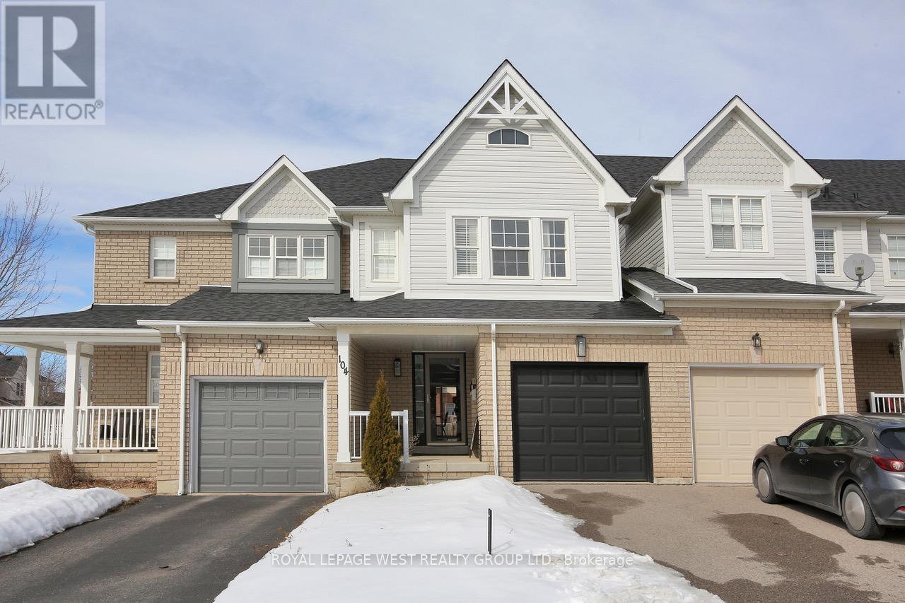 104 Kirkland Place, Whitby, Ontario L1P 1W9 - Photo 2 - E12839068