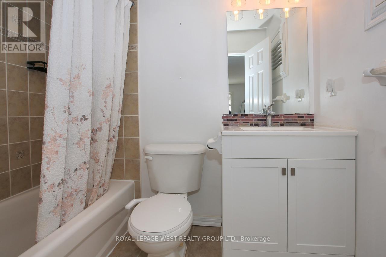 104 Kirkland Place, Whitby, Ontario L1P 1W9 - Photo 22 - E12839068