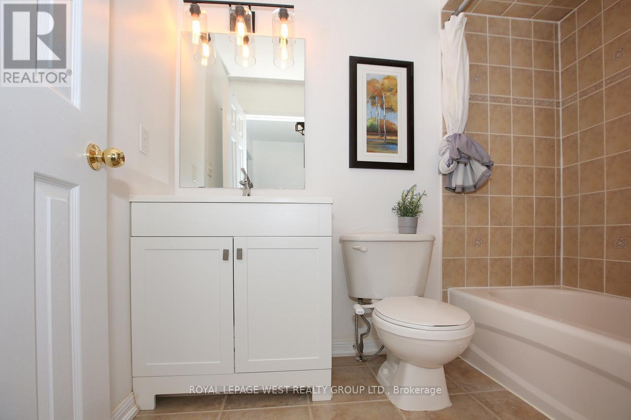 104 Kirkland Place, Whitby, Ontario L1P 1W9 - Photo 24 - E12839068