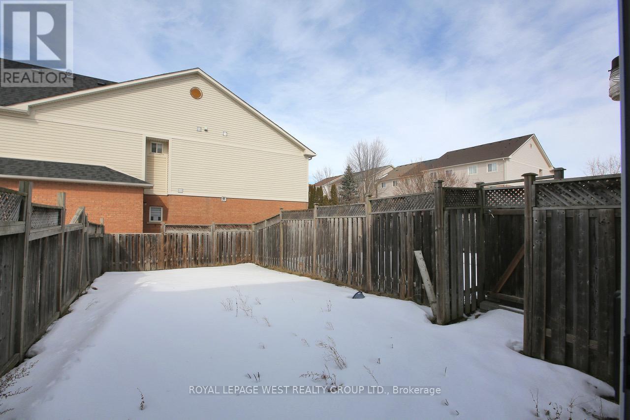 104 Kirkland Place, Whitby, Ontario L1P 1W9 - Photo 25 - E12839068