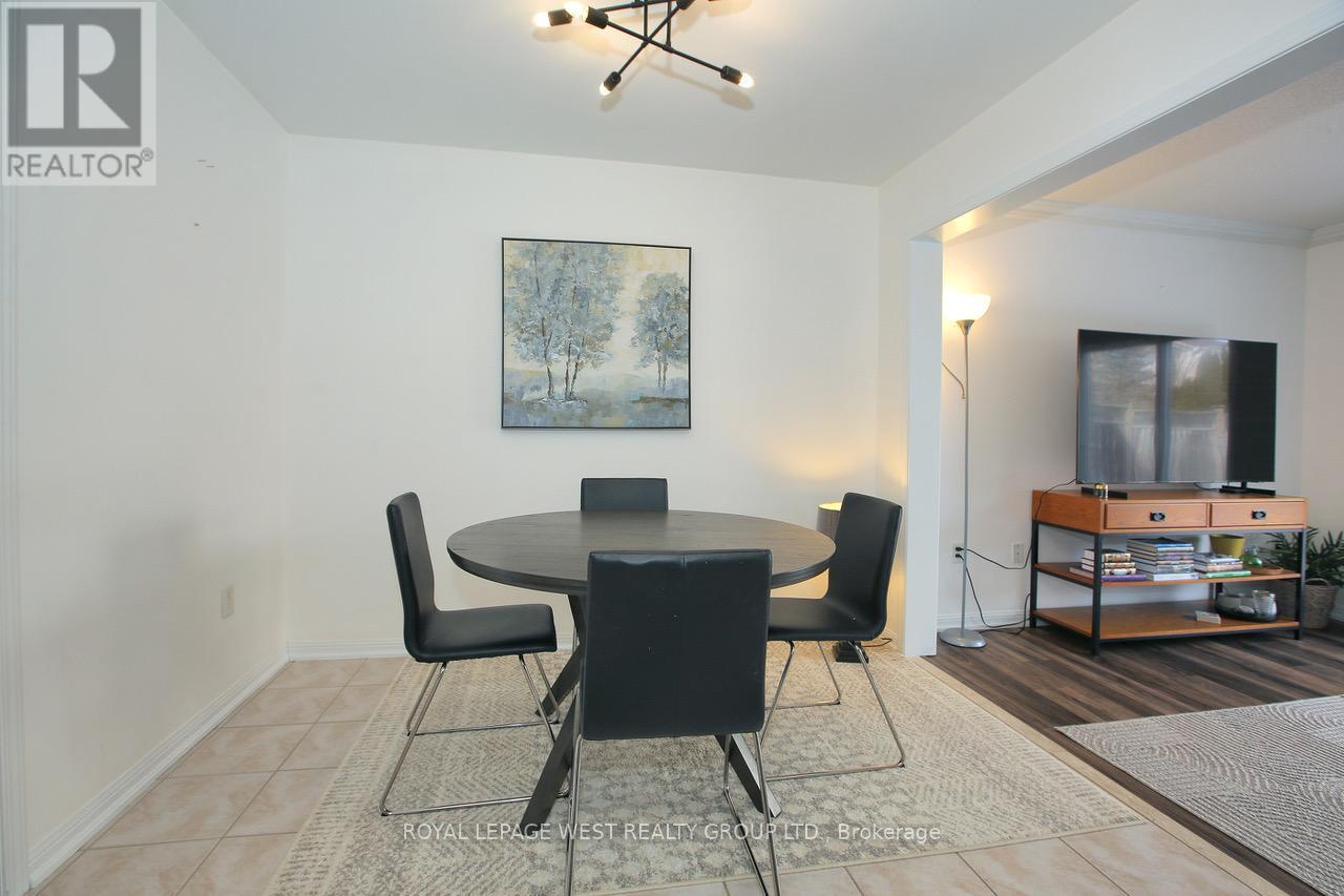 104 Kirkland Place, Whitby, Ontario L1P 1W9 - Photo 8 - E12839068