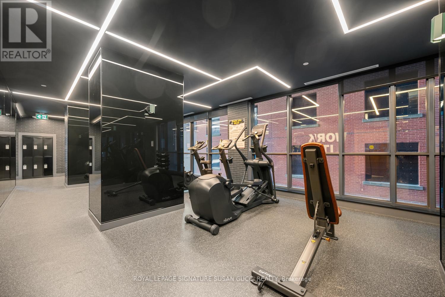 1303 - 327 King Street W, Toronto, Ontario  M5V 0W7 - Photo 18 - C12830144