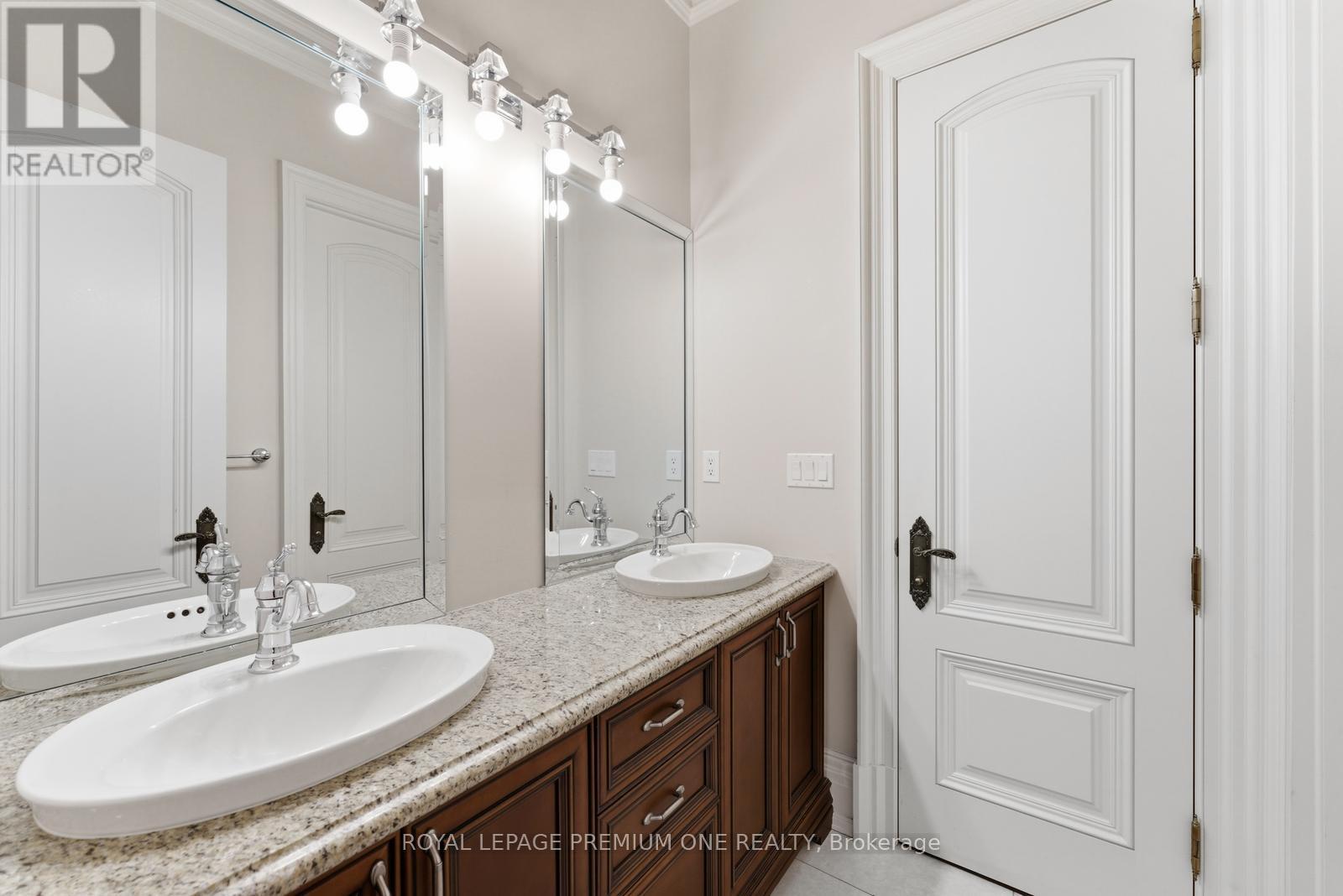 155 Cook's Mill Crescent, Vaughan, Ontario  L6A 0L1 - Photo 32 - N12839002