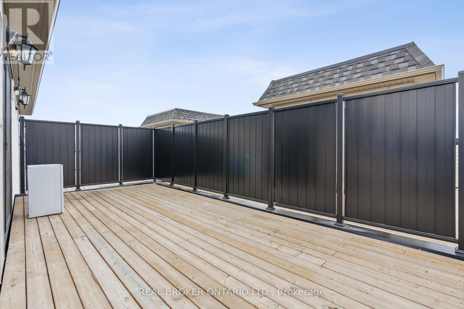 92 William Shearn Crescent, Markham (Angus Glen), Ontario  L6C 3J4 - Photo 35 - N12839088